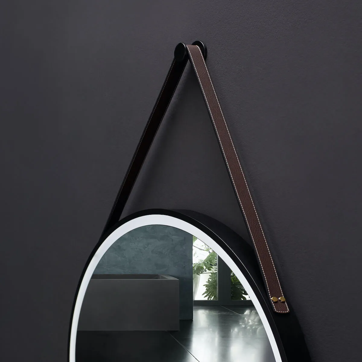 Ancerre Designs 24" LED Sangle Mirror LEDM-SANGLE-24-B