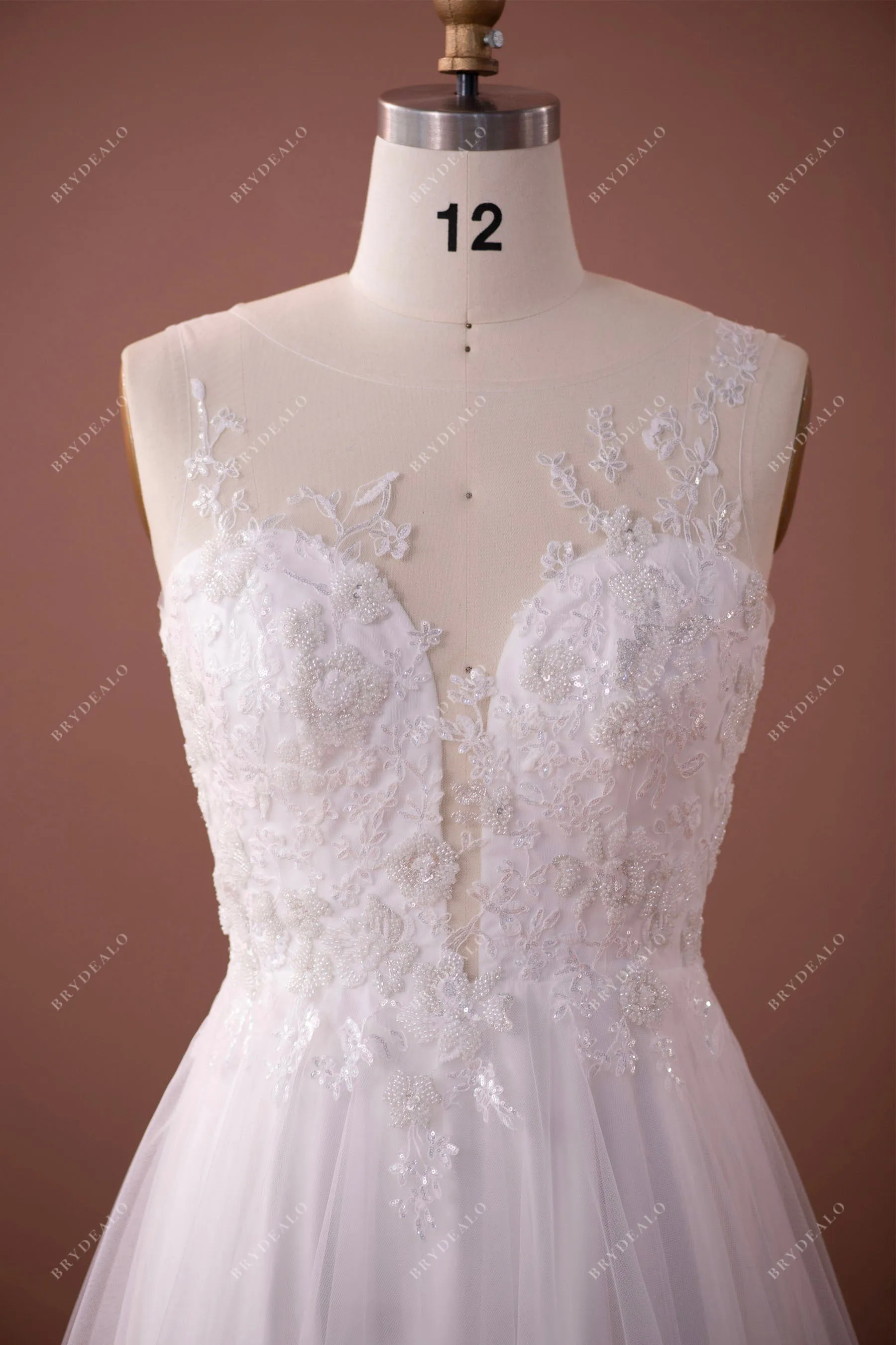 Elegant Lace Tulle Wedding Ball Gown