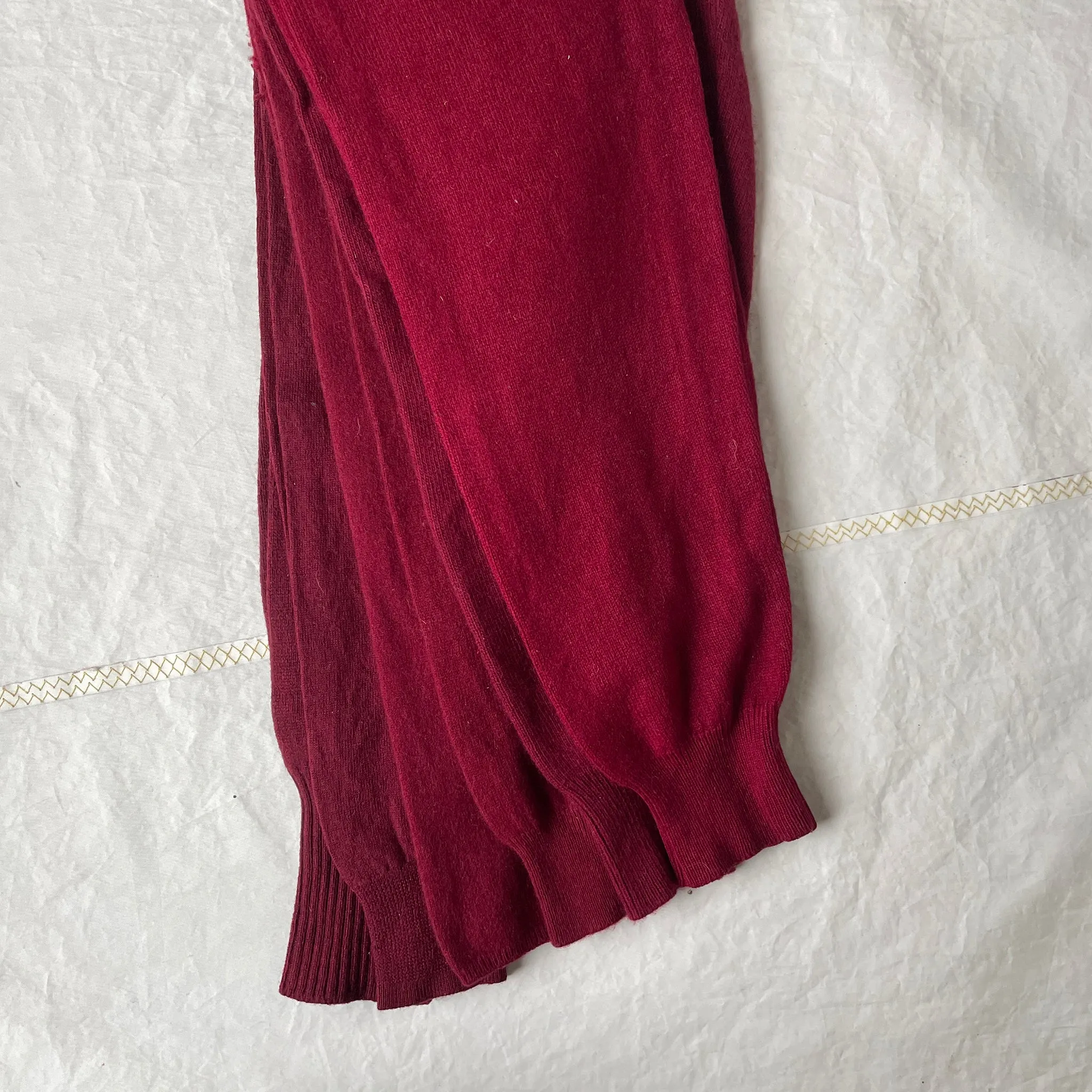 sweater arms - reds